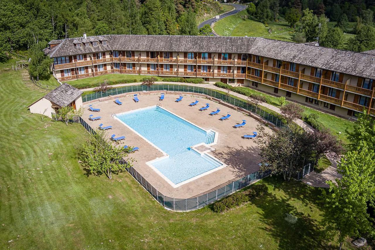 Les Hameaux De Lozere Sure Hotel Collection By Best Western Fournels Exterior foto